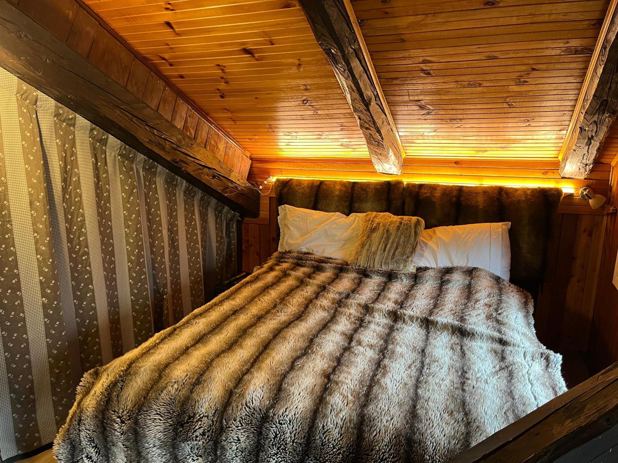La Locanda Delle Pulci Bio Welness Mezzana (Trentino Alto Adige) Exterior foto